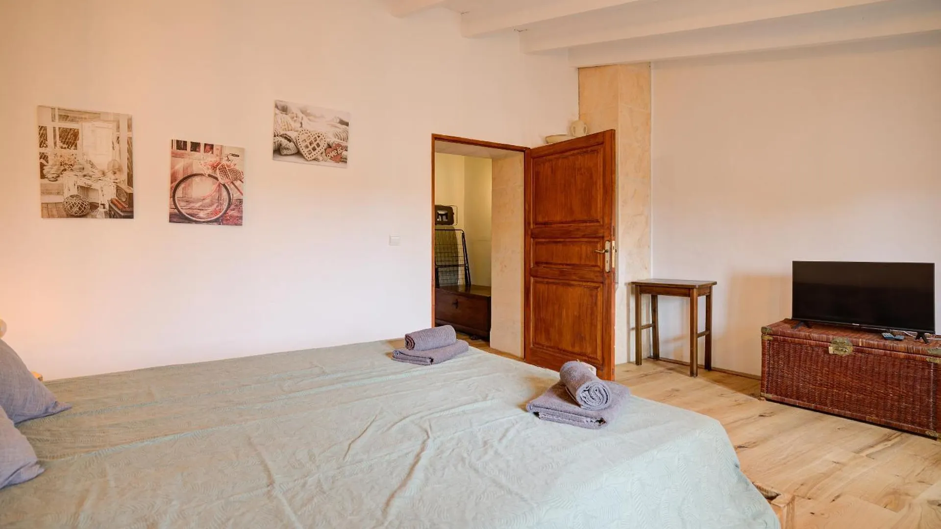 Petra Holiday Home By Rentallorca Spain